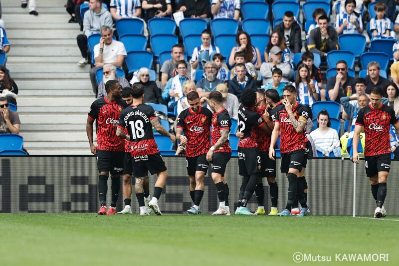 Please do not reproduce without prior permission.