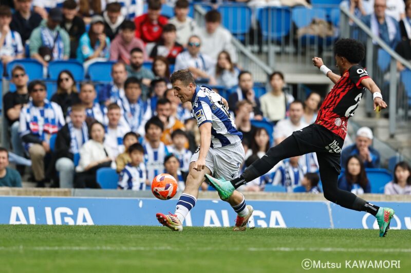 Please do not reproduce without prior permission.