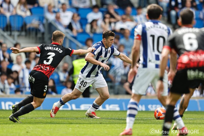 Please do not reproduce without prior permission.