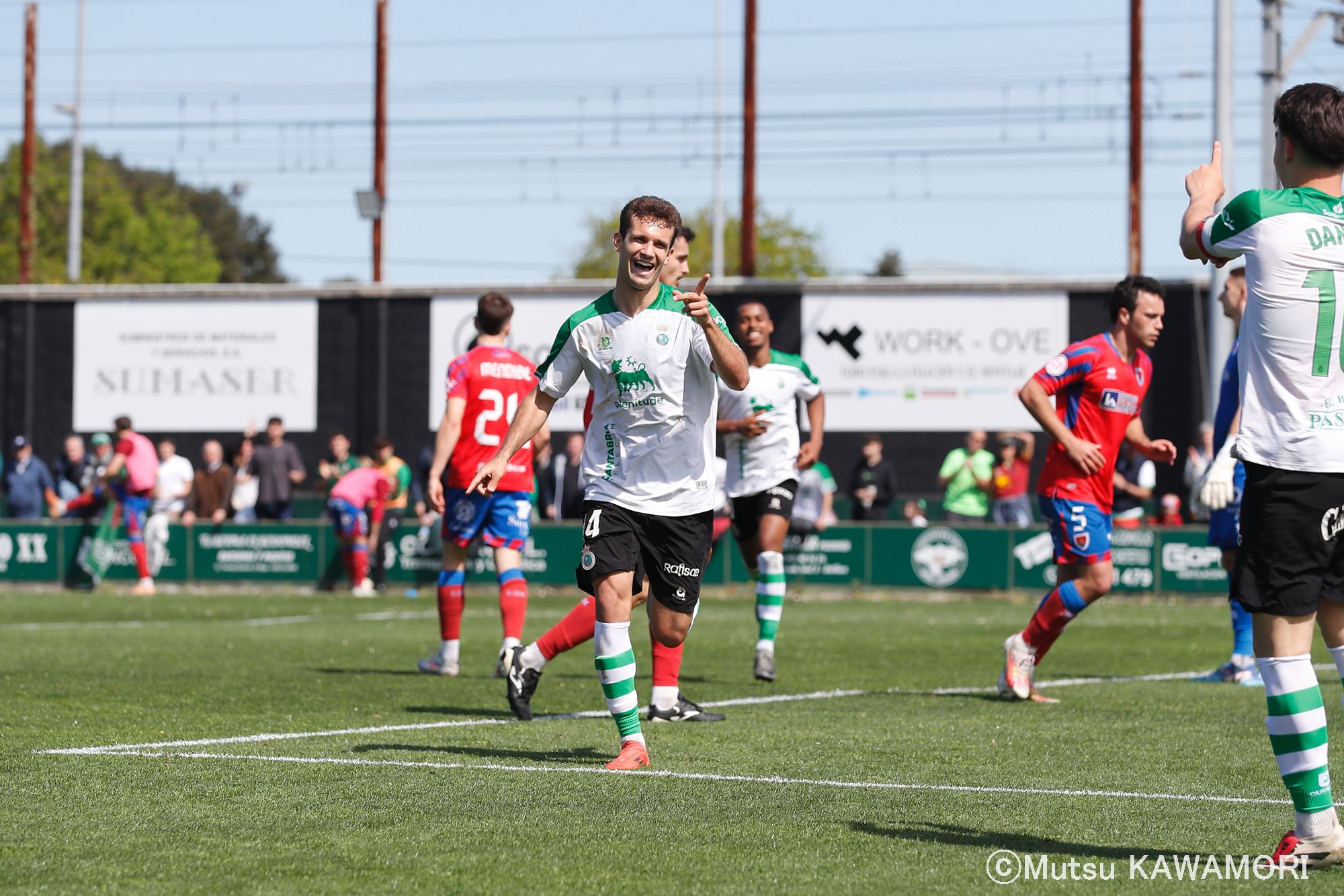 Please do not reproduce without prior permission.