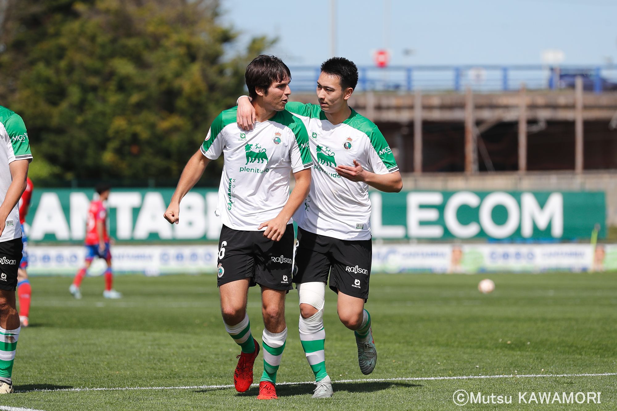 Please do not reproduce without prior permission.