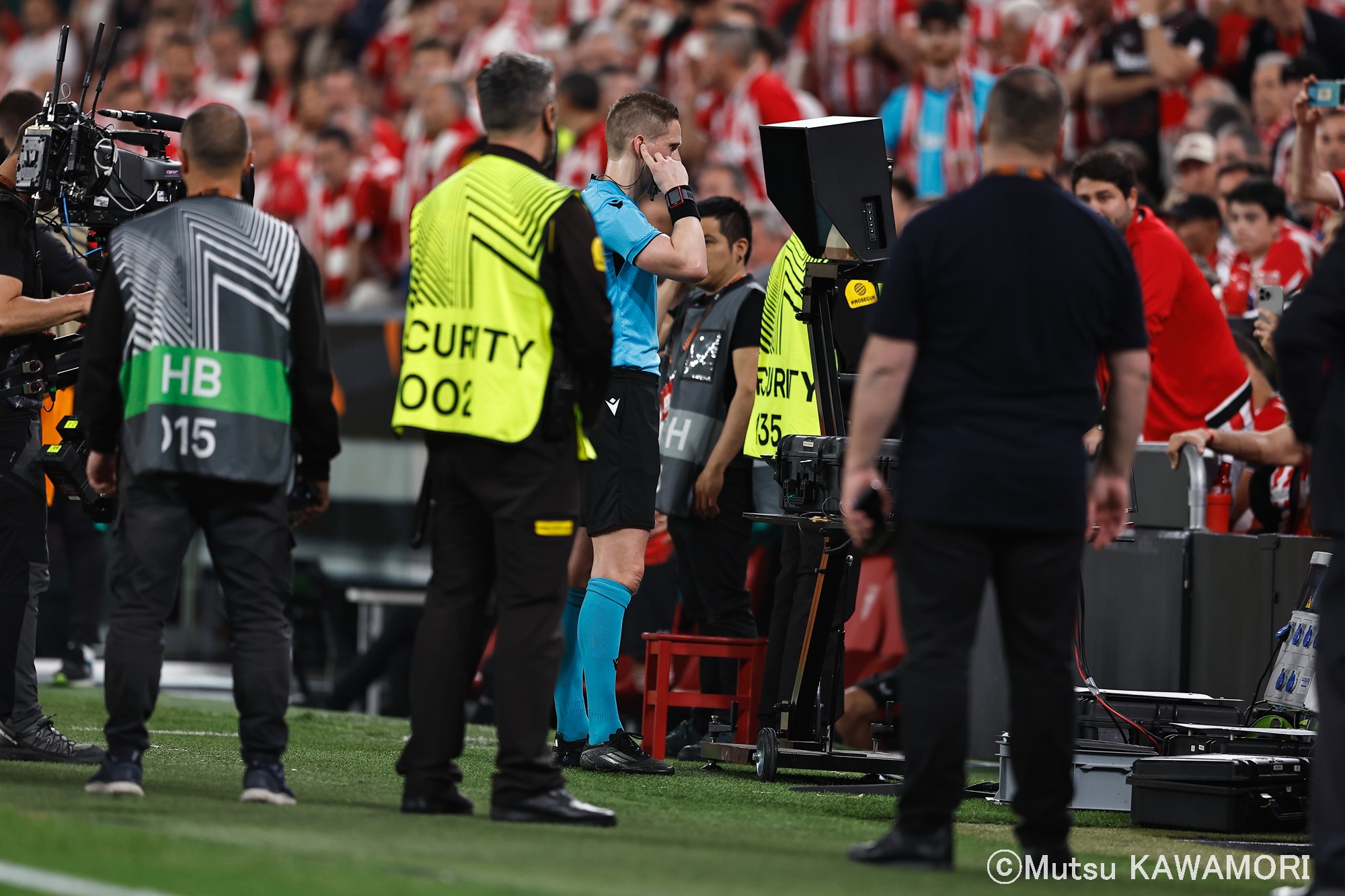 Please do not reproduce without prior permission.