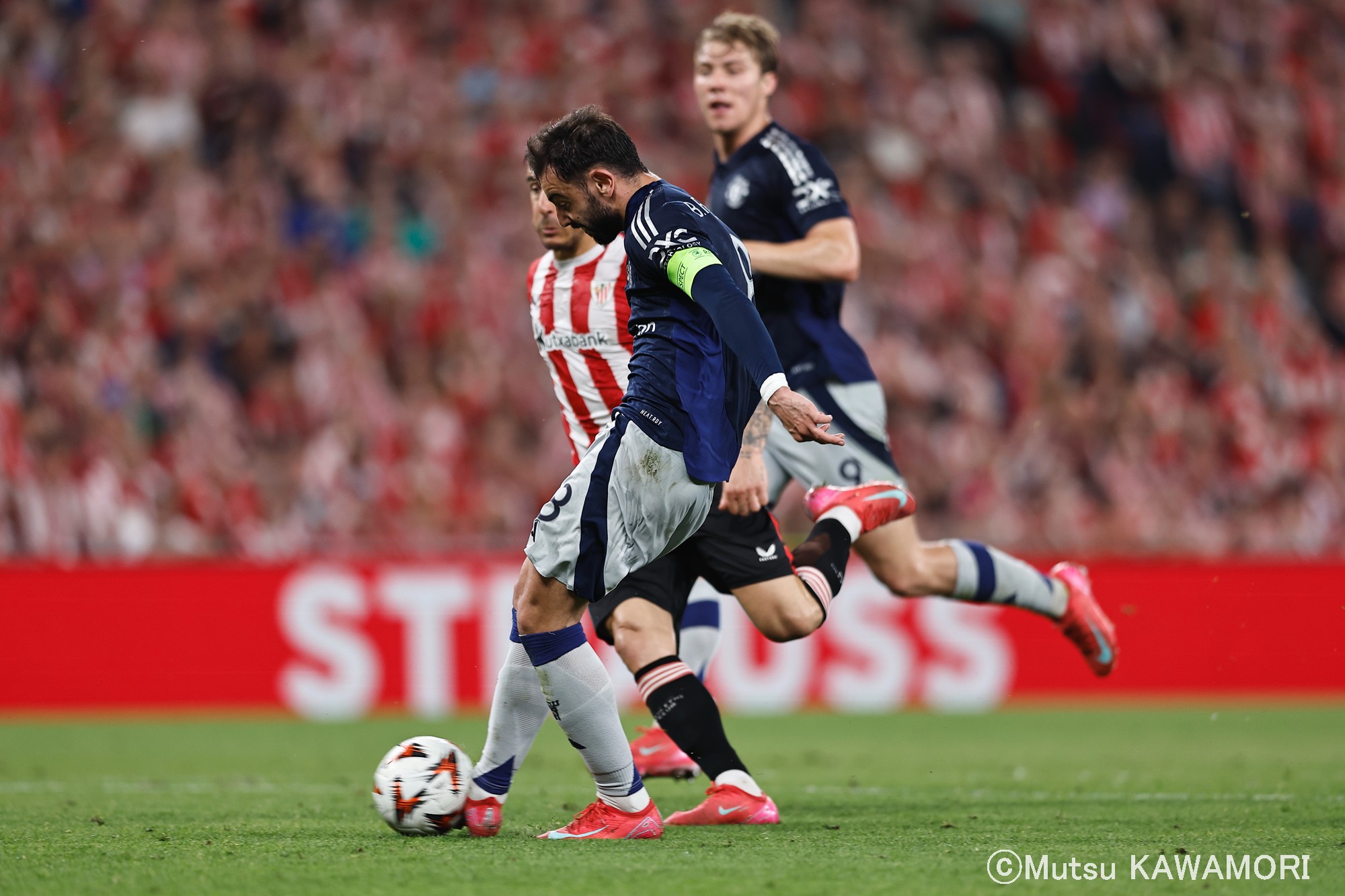 Please do not reproduce without prior permission.