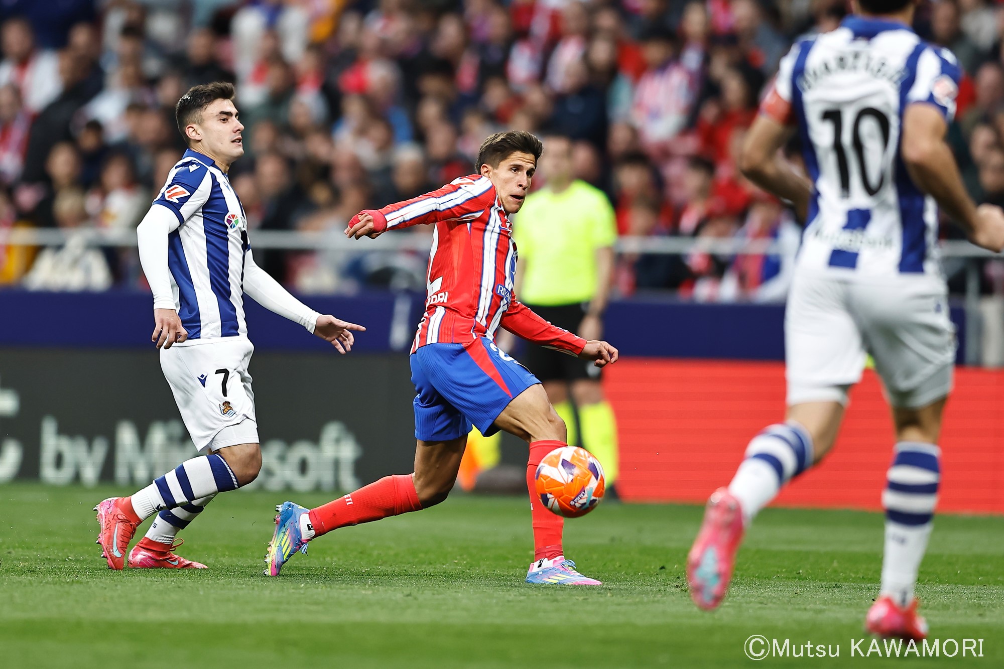 Please do not reproduce without prior permission.