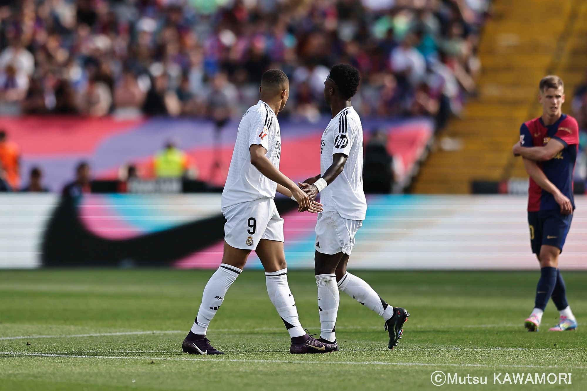 Please do not reproduce without prior permission.