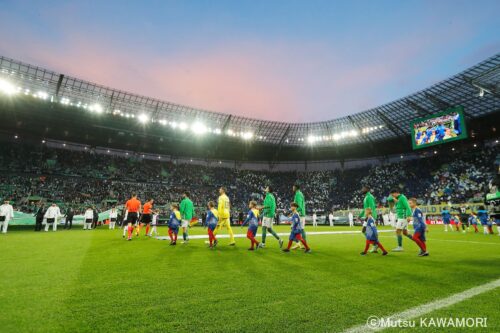 Please do not reproduce without prior permission.