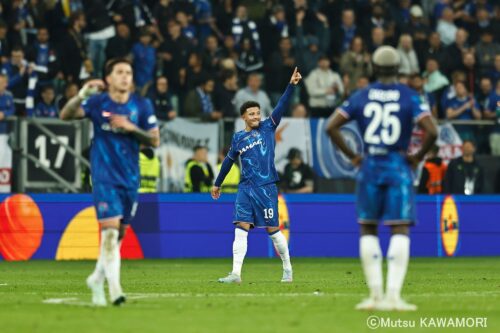 Please do not reproduce without prior permission.