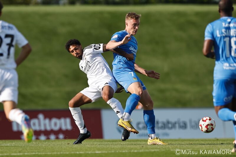 Please do not reproduce without prior permission.