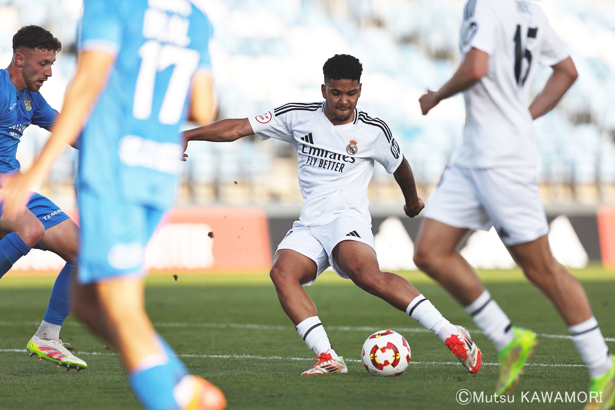 Please do not reproduce without prior permission.