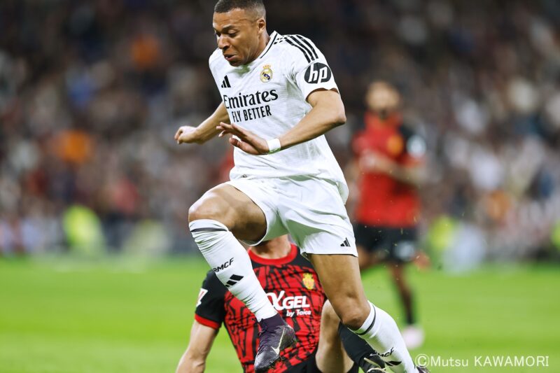 Please do not reproduce without prior permission.