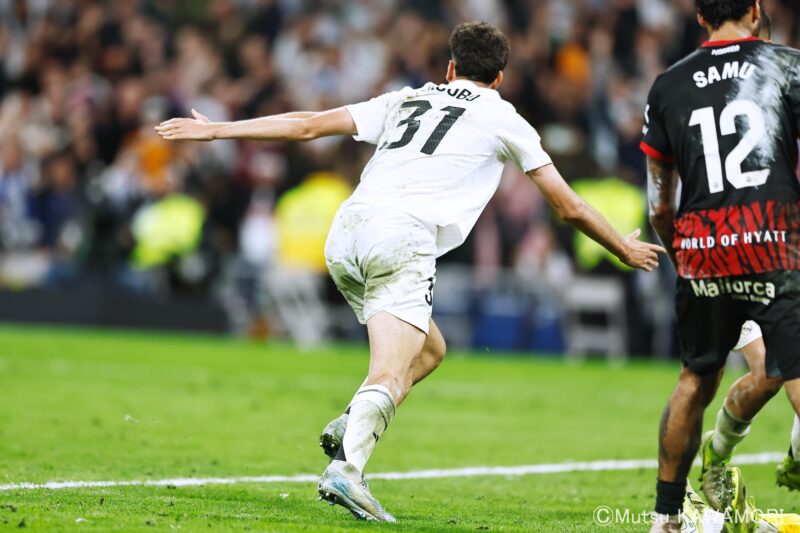 Please do not reproduce without prior permission.