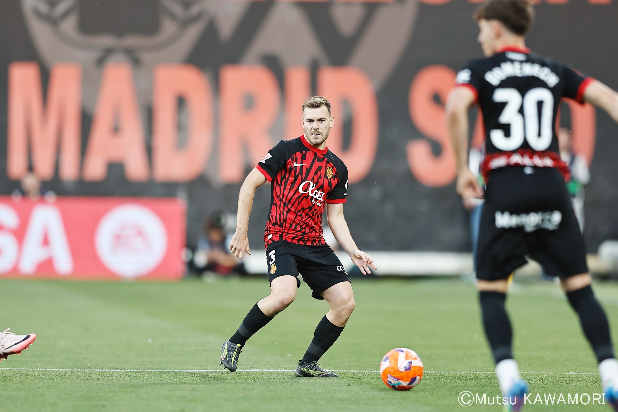 Please do not reproduce without prior permission.