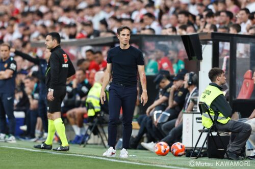 Please do not reproduce without prior permission.