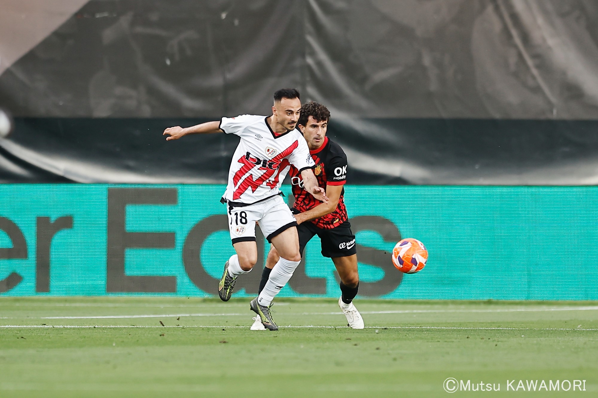 Please do not reproduce without prior permission.