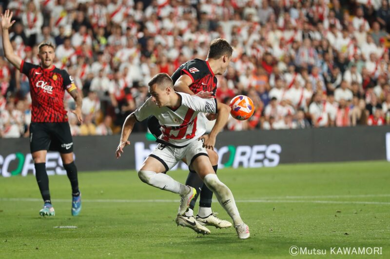 Please do not reproduce without prior permission.