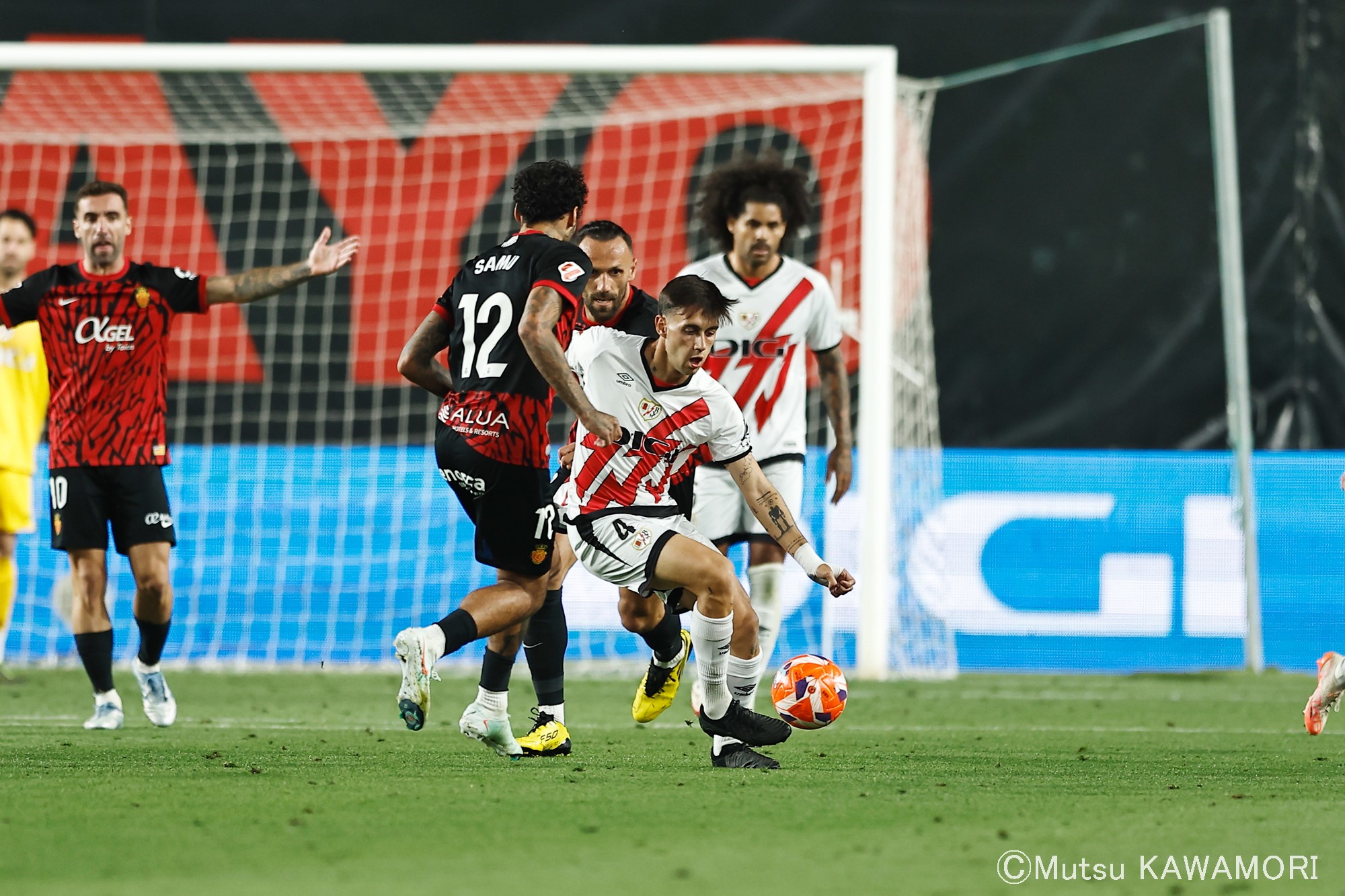 Please do not reproduce without prior permission.