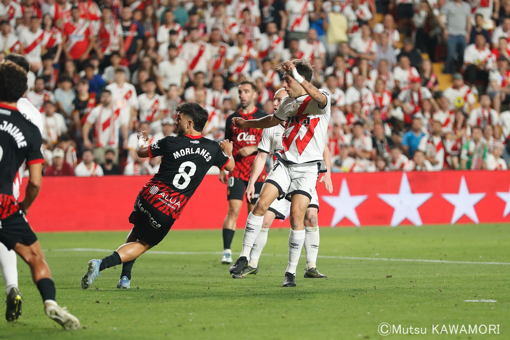 Please do not reproduce without prior permission.