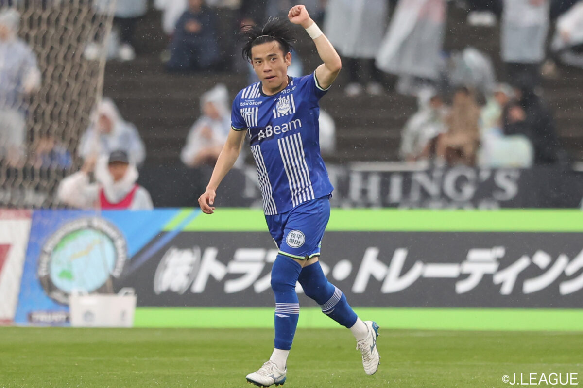 山形MF坂本亘基が切り拓く左SBの“新境地”…佐藤暫定監督「コウキだったらできるんじゃないかなと」