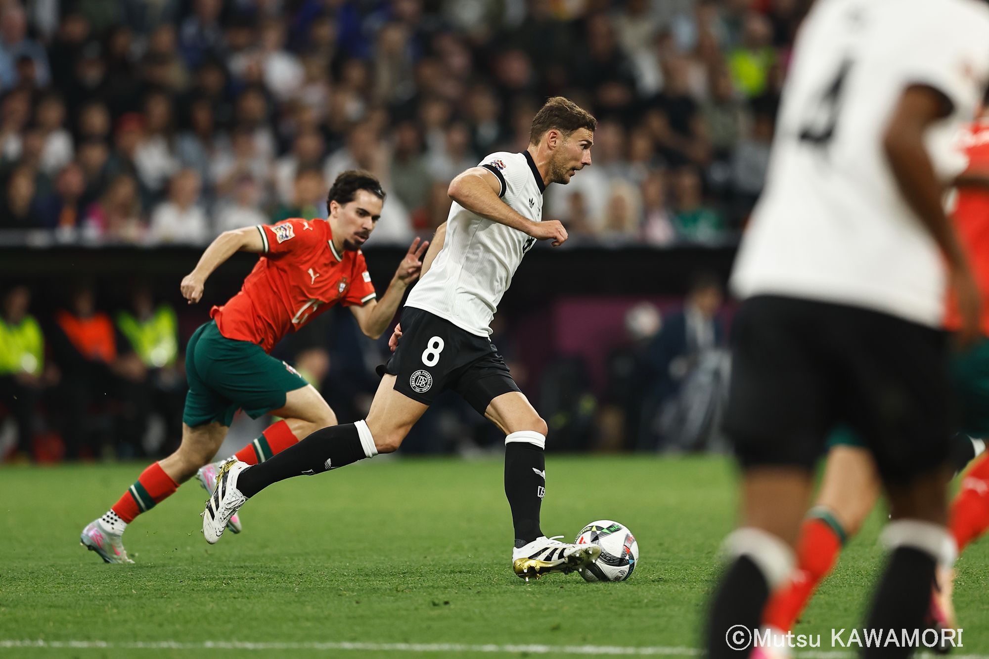 Please do not reproduce without prior permission.