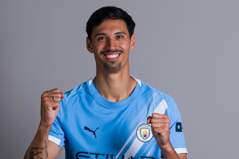 新加入ラインデルス、マンCで果たす役割について語る「“8”番の選手