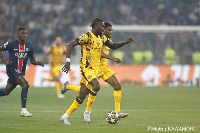 Please do not reproduce without prior permission.