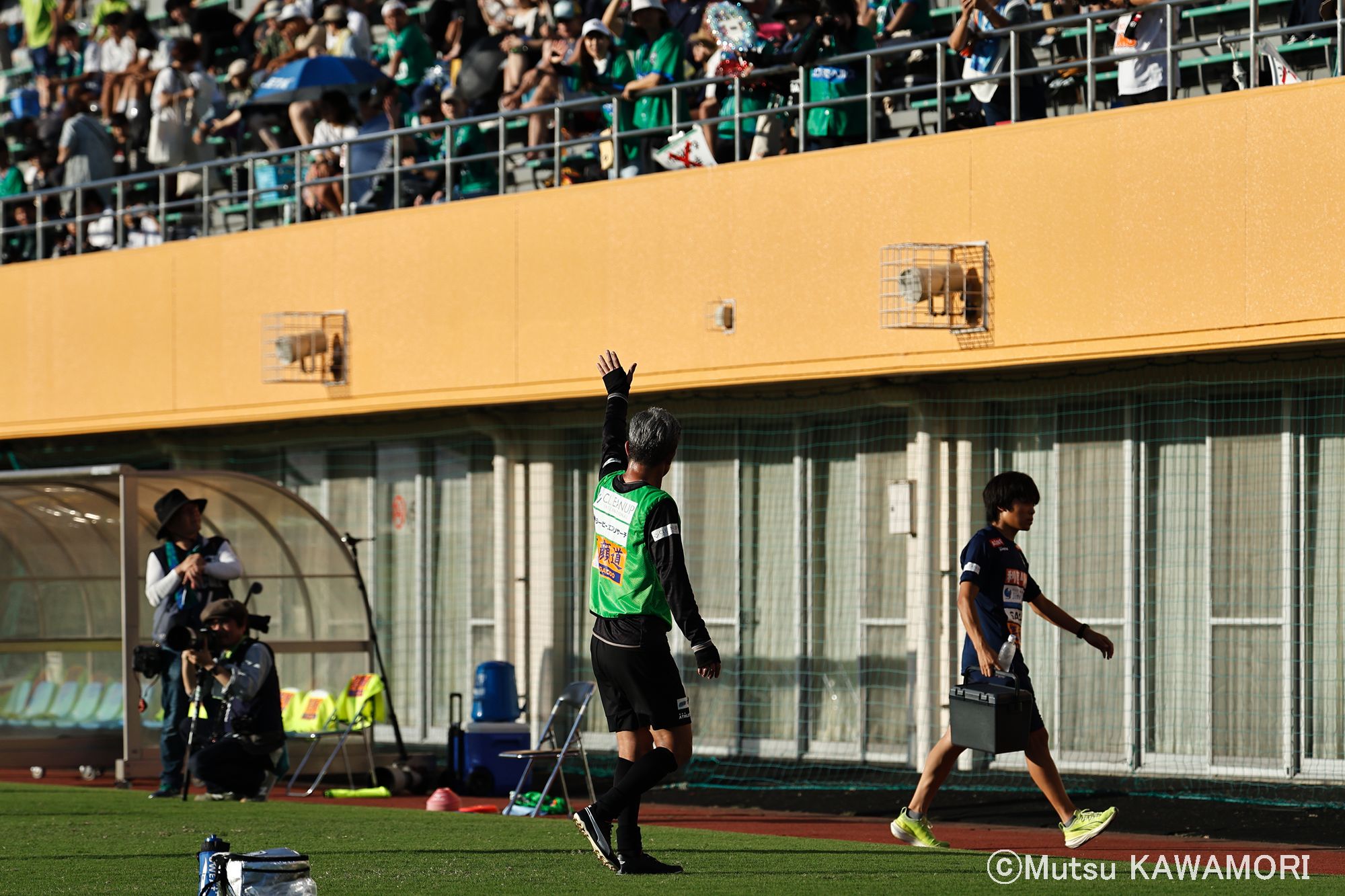 Please do not reproduce without prior permission.