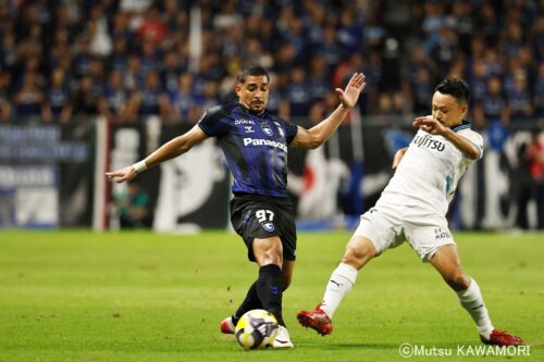 Please do not reproduce without prior permission.