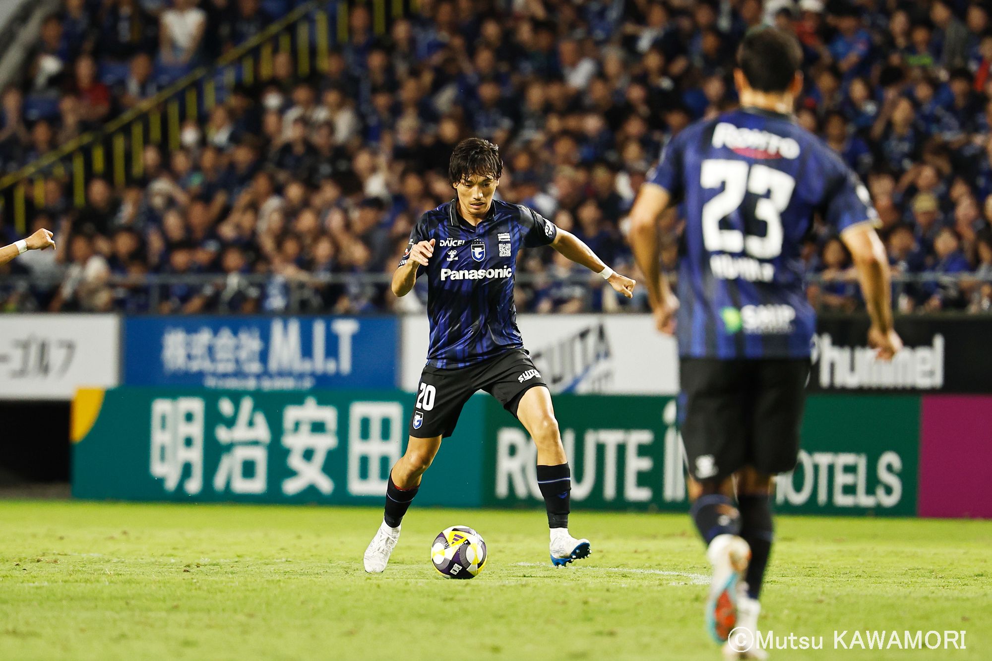 Please do not reproduce without prior permission.