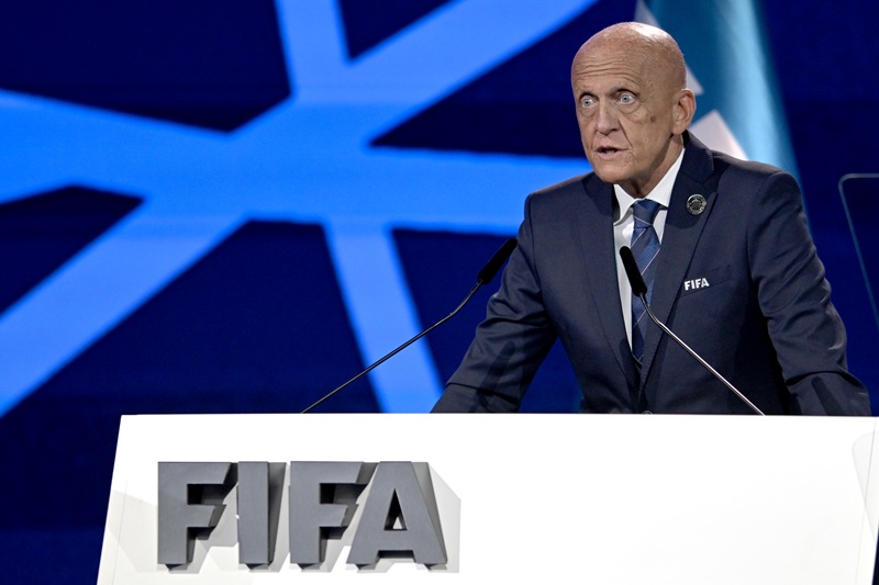 元“名物審判”、クラブW杯は「素晴らしい大会」 主審のボディカメラや“8