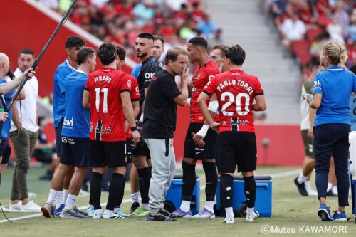 Please do not reproduce without prior permission.