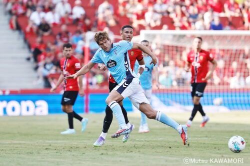 Please do not reproduce without prior permission.