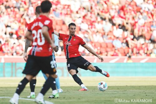 Please do not reproduce without prior permission.