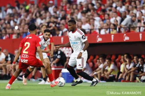 Please do not reproduce without prior permission.