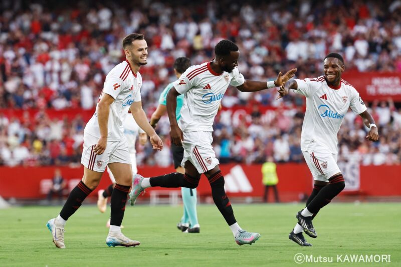 Please do not reproduce without prior permission.