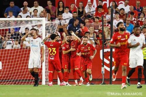 Please do not reproduce without prior permission.