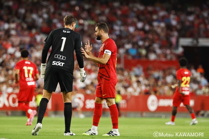 Please do not reproduce without prior permission.