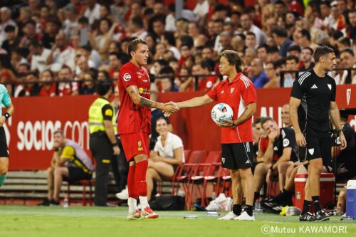 Please do not reproduce without prior permission.