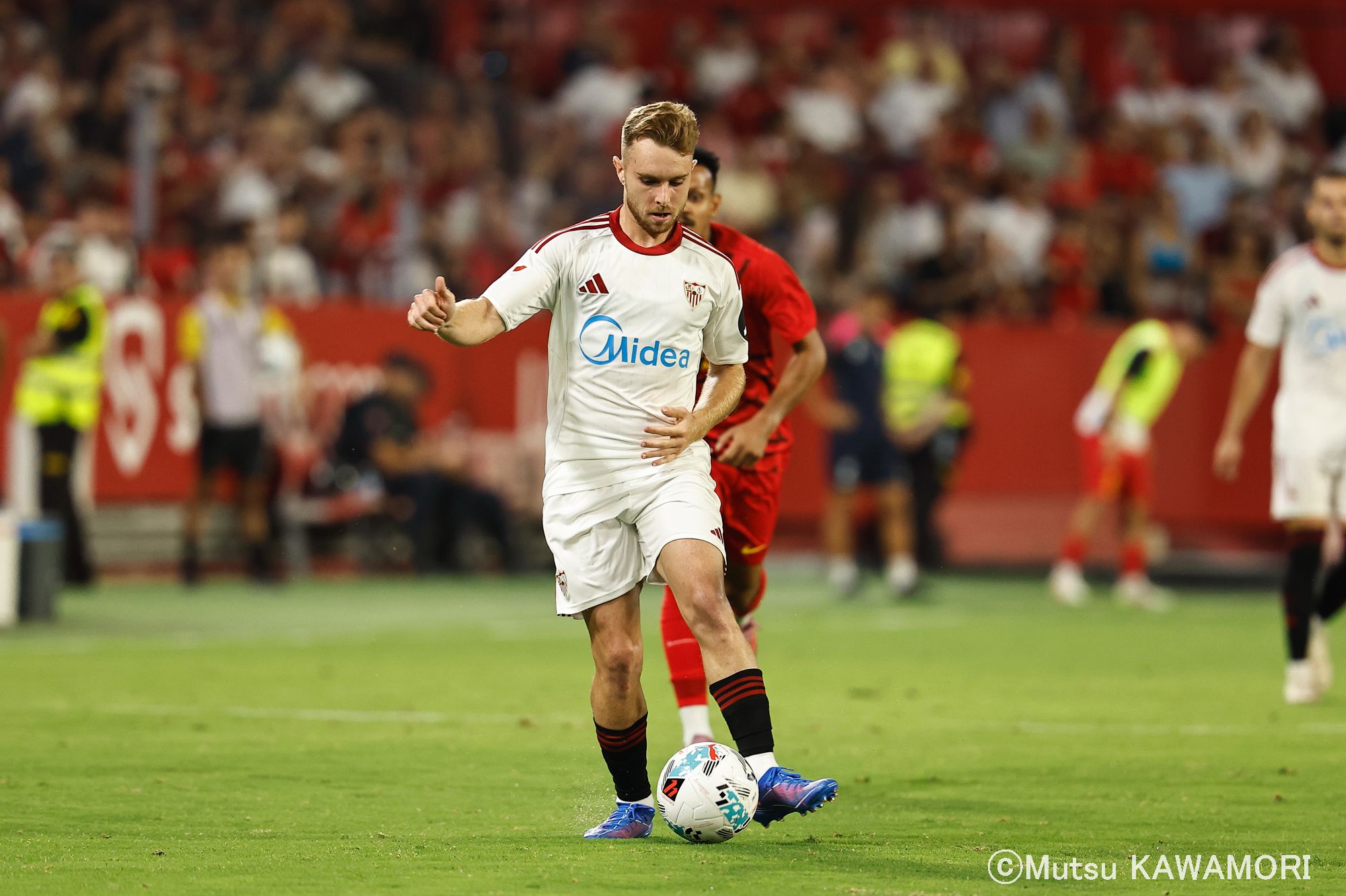 Please do not reproduce without prior permission.