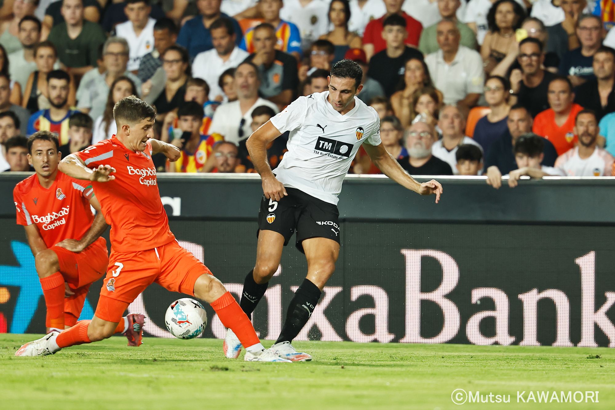 Please do not reproduce without prior permission.