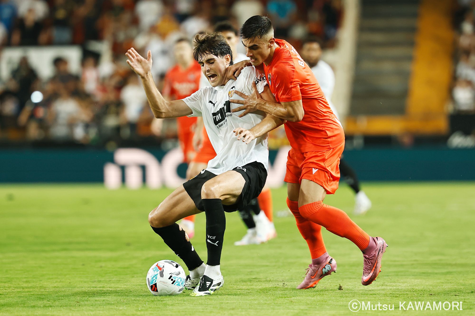 Please do not reproduce without prior permission.