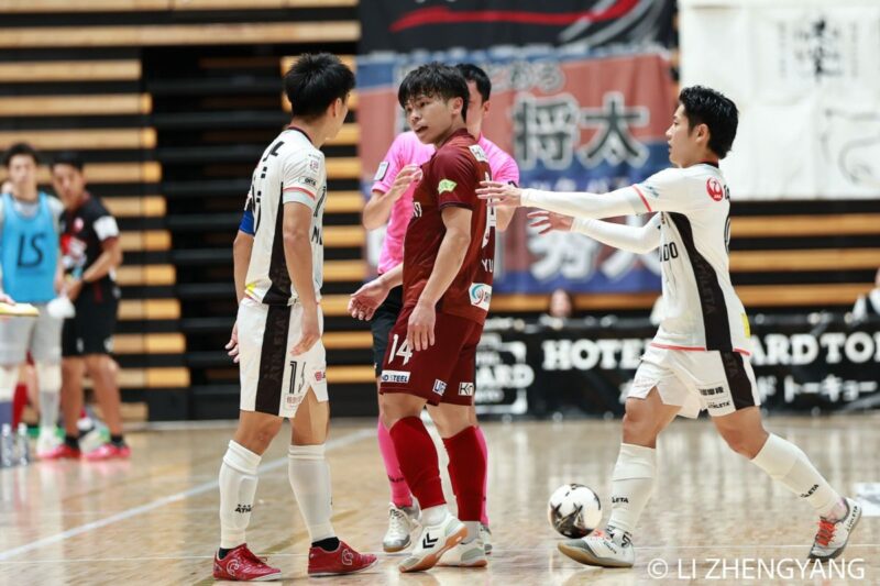 811フットサル-10