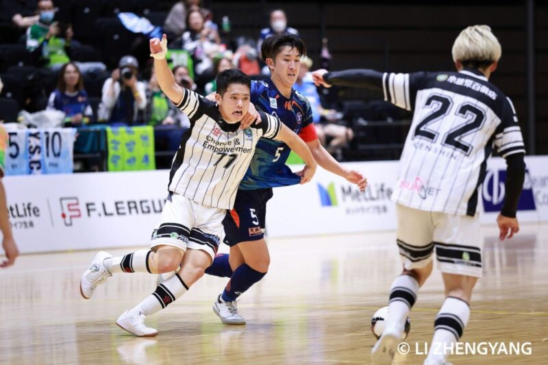 81フットサル-1-047