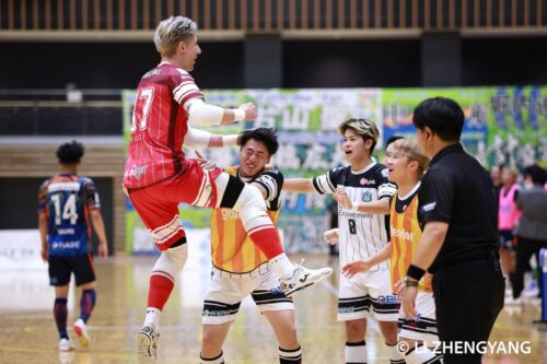 81フットサル-1-045