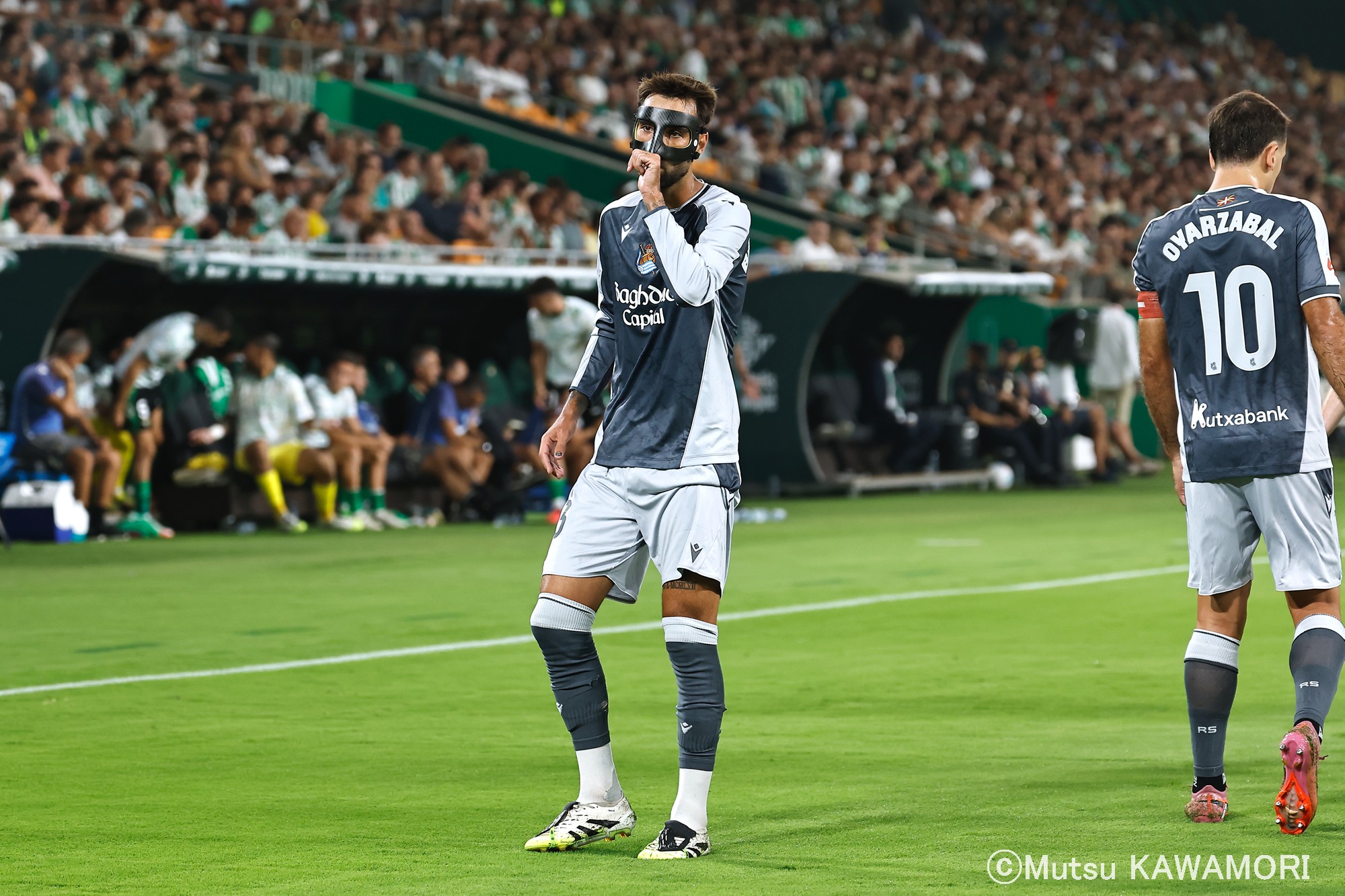 Please do not reproduce without prior permission.