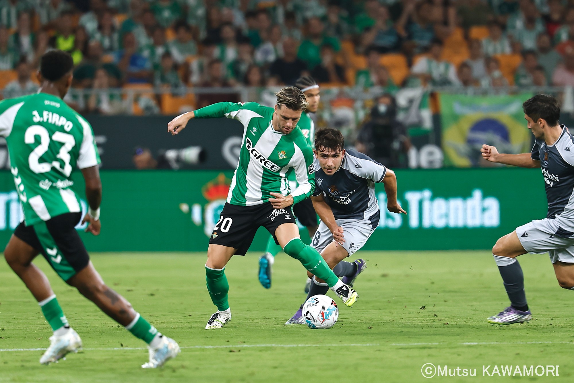 Please do not reproduce without prior permission.