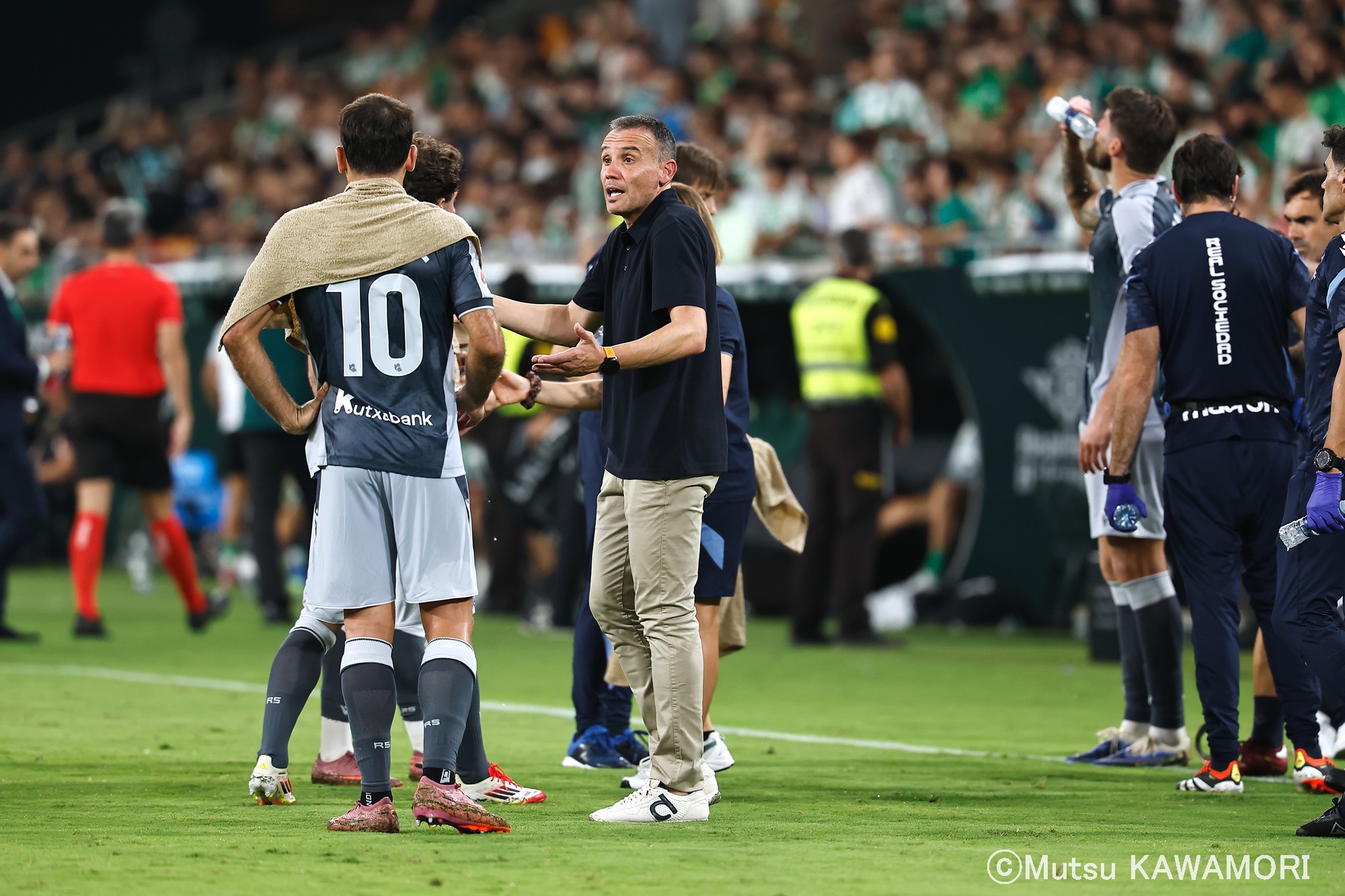 Please do not reproduce without prior permission.