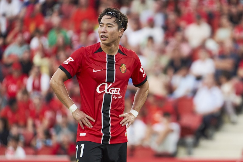 浅野拓磨、今季初得点も負傷交代…指揮官は“警告サイン”を認識