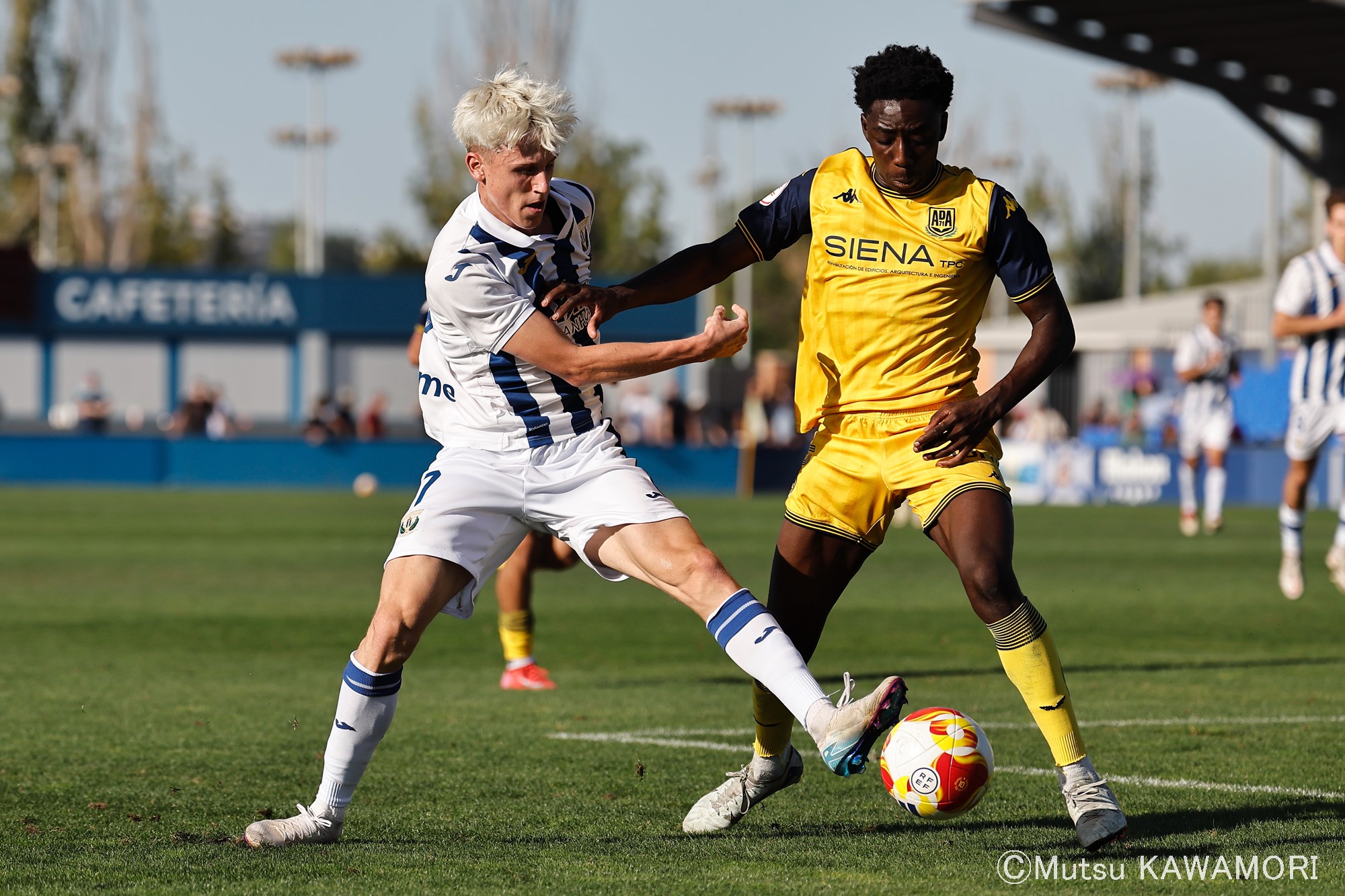 Please do not reproduce without prior permission.
