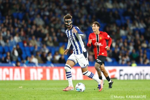 Please do not reproduce without prior permission.