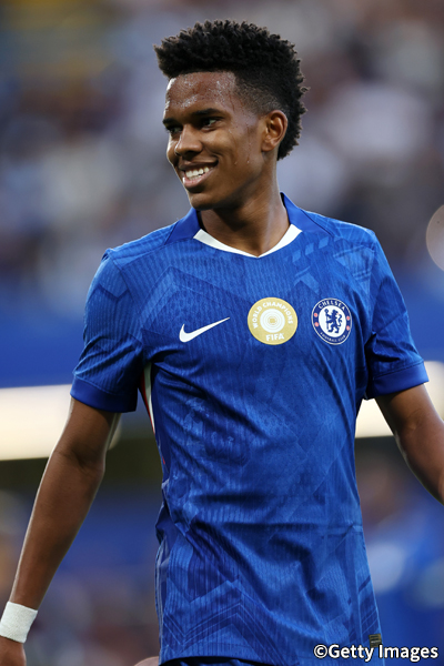 エステヴァン・ウィリアン